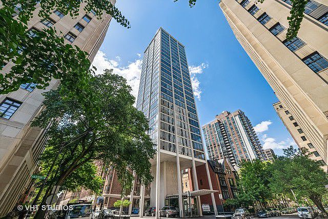1st image of 1300 N Astor St Unit 19B
