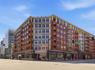 1001 W Madison St APT 204, Chicago, IL 60607