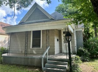 914 N 10th St, Waco, TX 76707