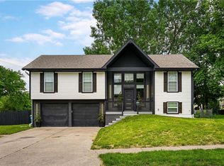 503 Sarah Ln, Liberty, MO 64068