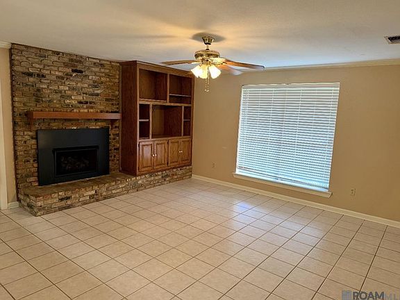 2nd image of 13748 Lovett Rd