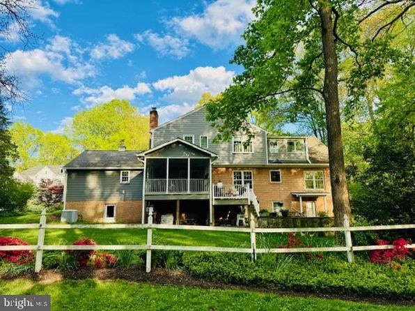 3204 Barbara Ln, Fairfax, VA 22031