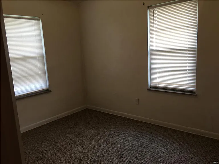 523 S Central Ave #4 — Photo 4