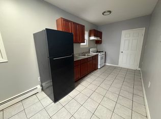 50 S 2nd St #1, Elizabeth, NJ 07206