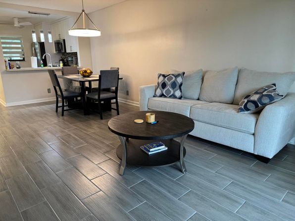 7142 Golf Colony Ct APT 206