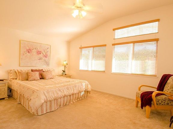 5th image of 2842 Herford Ln