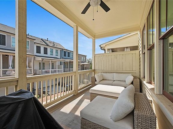 3rd image of 730 Elmwood Way