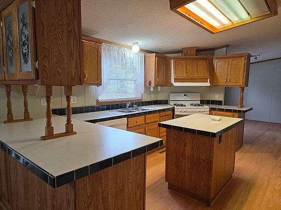5th image of 8959 Meadowview Dr