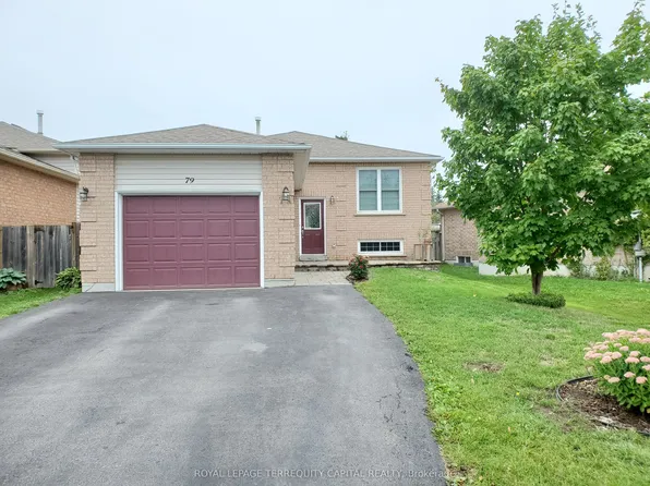 79 Chalmers Dr, Barrie, ON L4N 8A6
