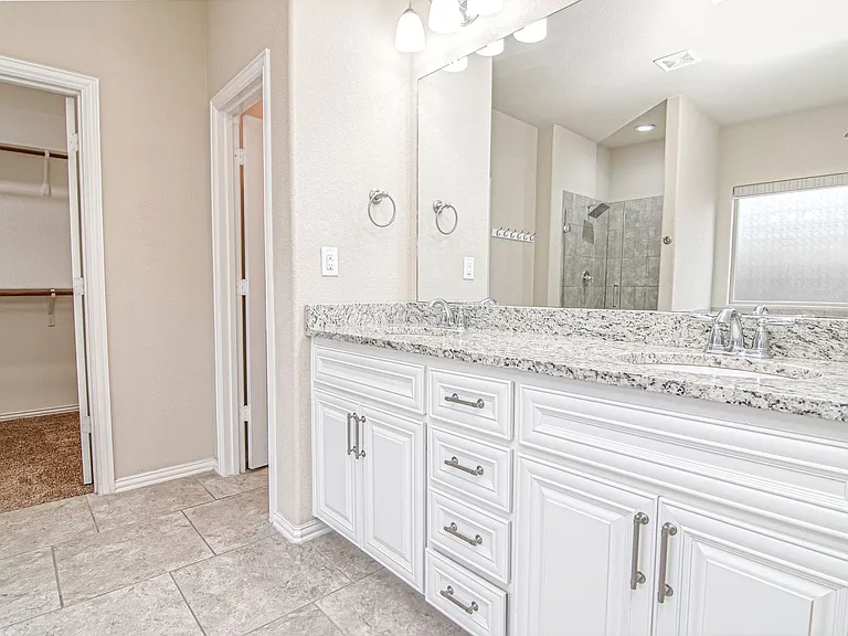 6715 Hall Of Fame Blvd — Photo 12