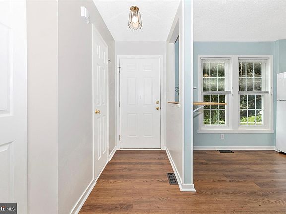 2nd image of 9 Liberty Heights Ct