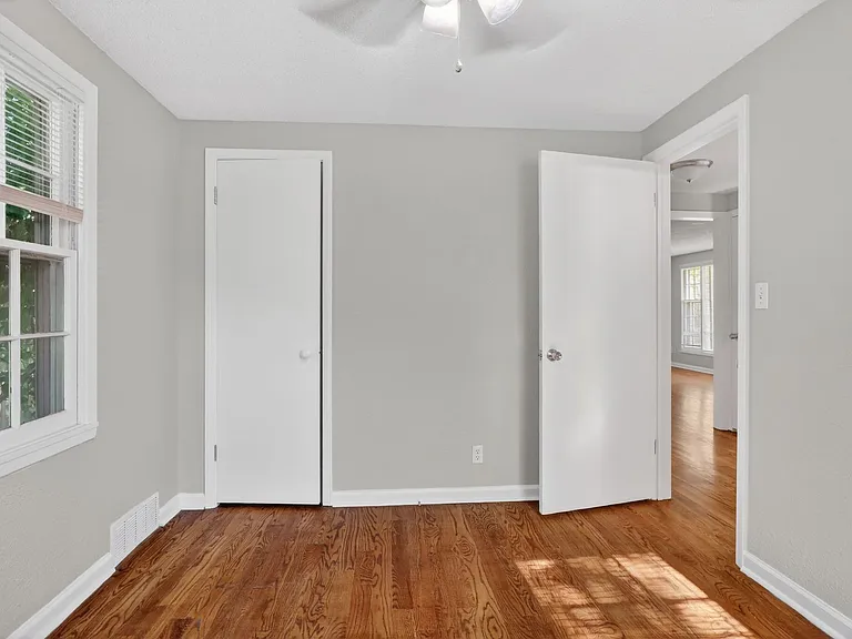 4012 W 75th St — Photo 15