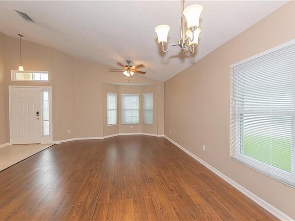 2nd image of 5098 Hook Hollow Cir