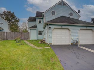 15 Jennings Ct, Freehold, NJ 07728