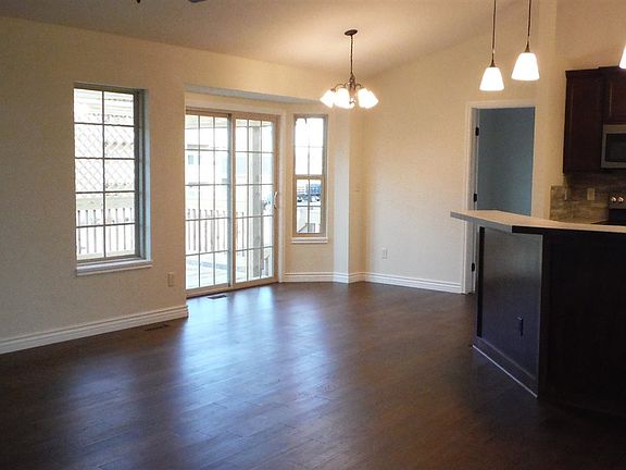 3rd image of 649 S Cherrywood Cir