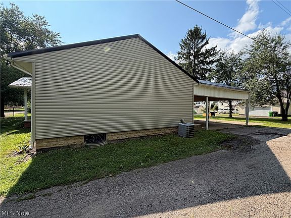 5th image of 1104 Herbig Ave