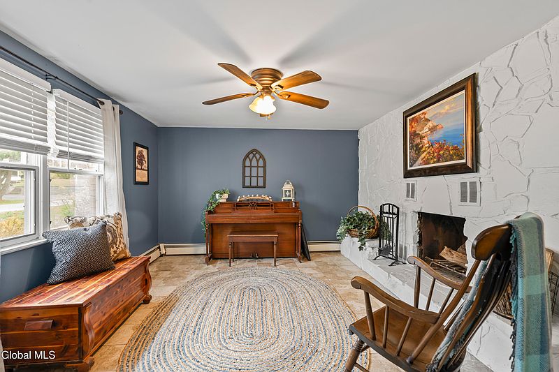 4th image of 1 Walter Road