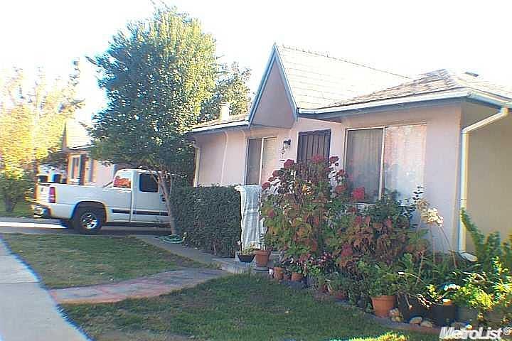1st image of 230-232 W Turner Rd