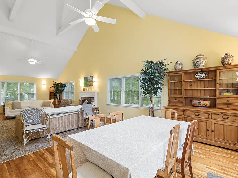 53 Woodruff Ln — Photo 8