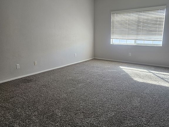 5th image of 7938 Lisa Dawn Ave