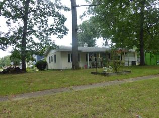 1301 Emerald Dr, Niles, MI 49120