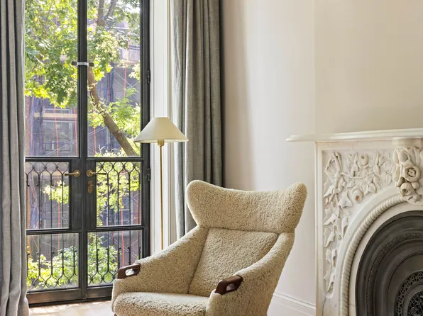 354 West 20th Street image 15 of 25