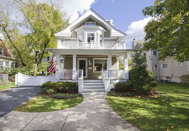 1st image of 335 N Montclair Ave