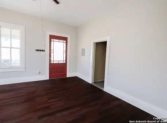 3rd image of 656 N San Ignacio Ave Unit 102