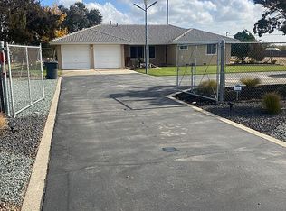 1530 Hickman Rd, Hickman, CA 95323