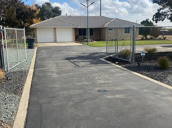 1530 Hickman Rd, Hickman, CA 95323