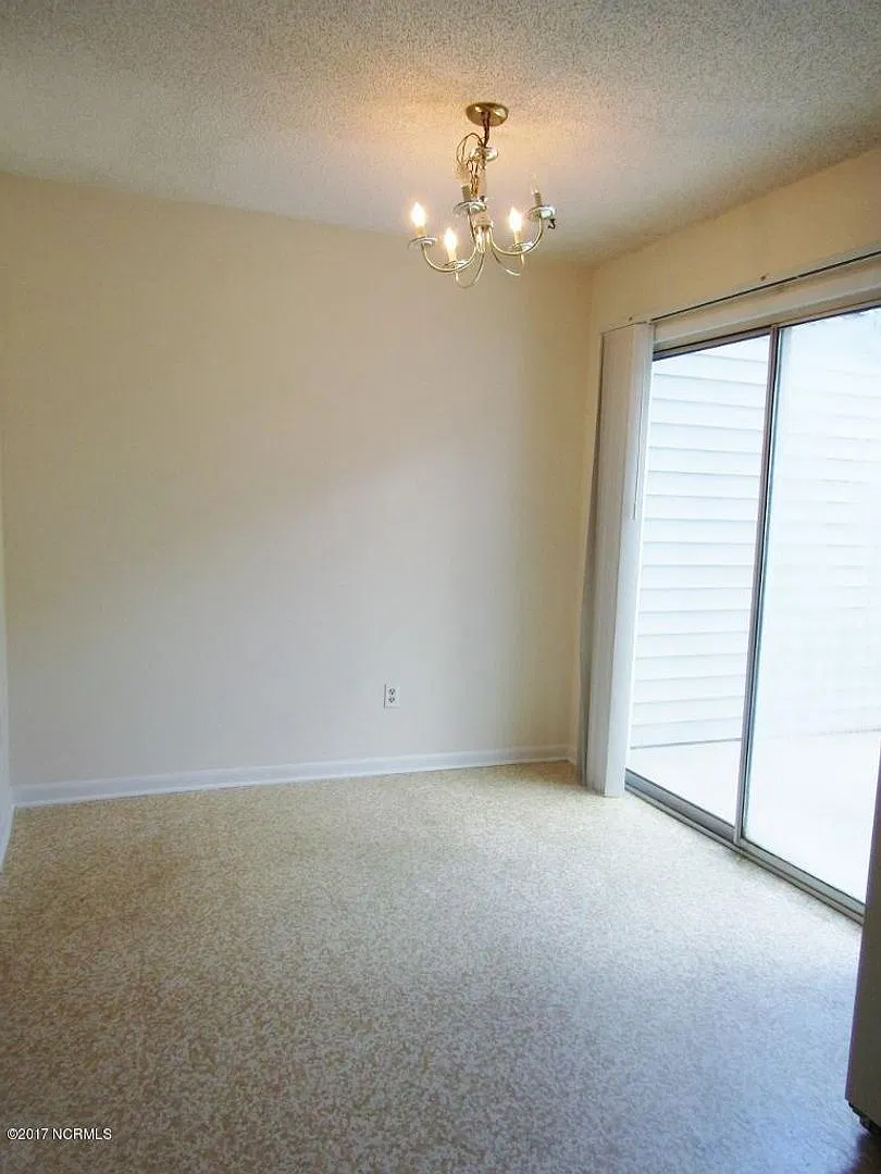7 Port West Court — Photo 4