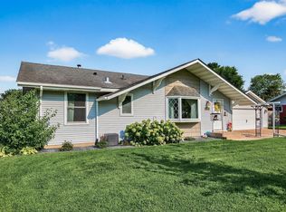 8547 Hinton Ave S, Cottage Grove, MN 55016