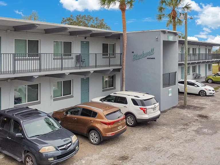 815 Washington St — Photo 20