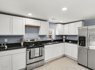 800 E Lizzie St, Selma, NC 27576