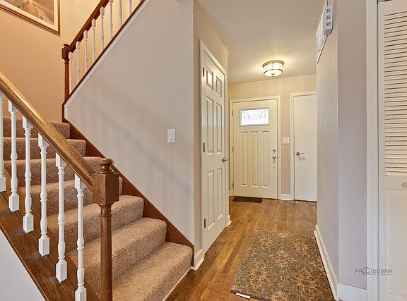 3rd image of 690 Versailles Cir Unit D