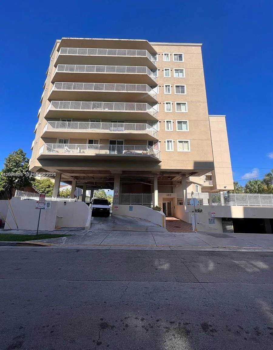 The Citadel Condo — Photo 1