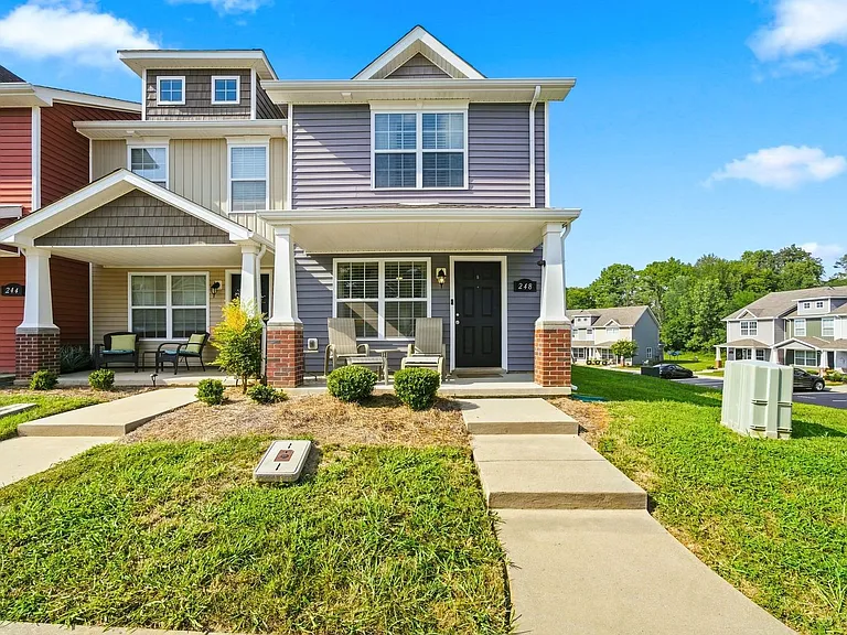 248 Alexander Blvd — Photo 1