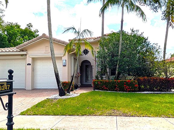 3rd image of 8247 NW 107th Terrace