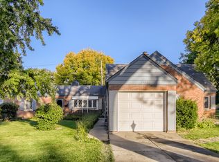 147 N Wolf Rd, Des Plaines, IL 60016