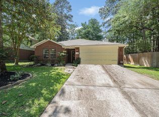 122 W Drifting Shadows Cir, Conroe, TX 77385