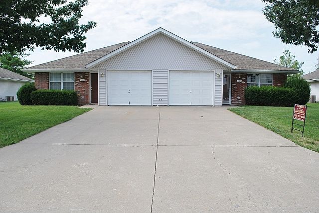 1st image of 1120 Dean Dr #22