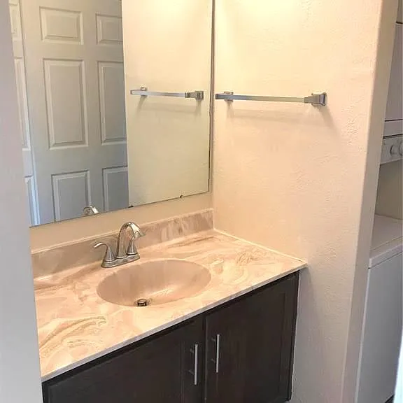 120 Ashley Dr — Photo 10