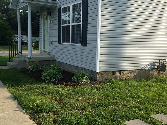 3rd image of 111 River Oaks Dr