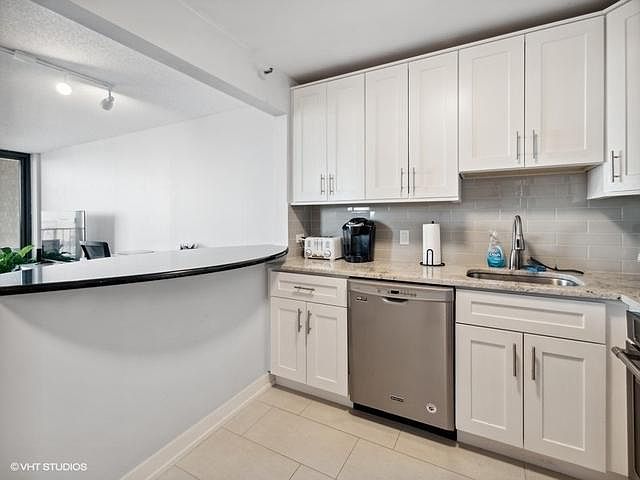 1st image of 3660 N Lakeshore Dr #2406