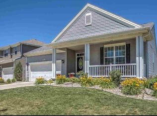 20828 Charles St, Elkhorn, NE 68022