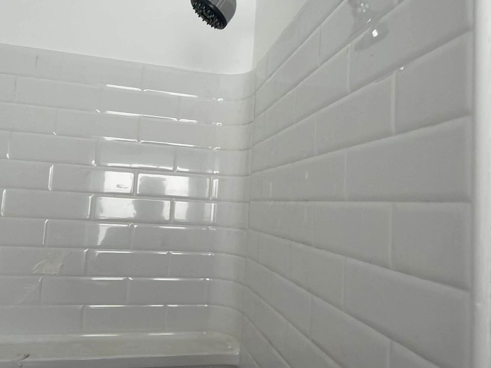 1st image of 4 Abbot St Floor 3