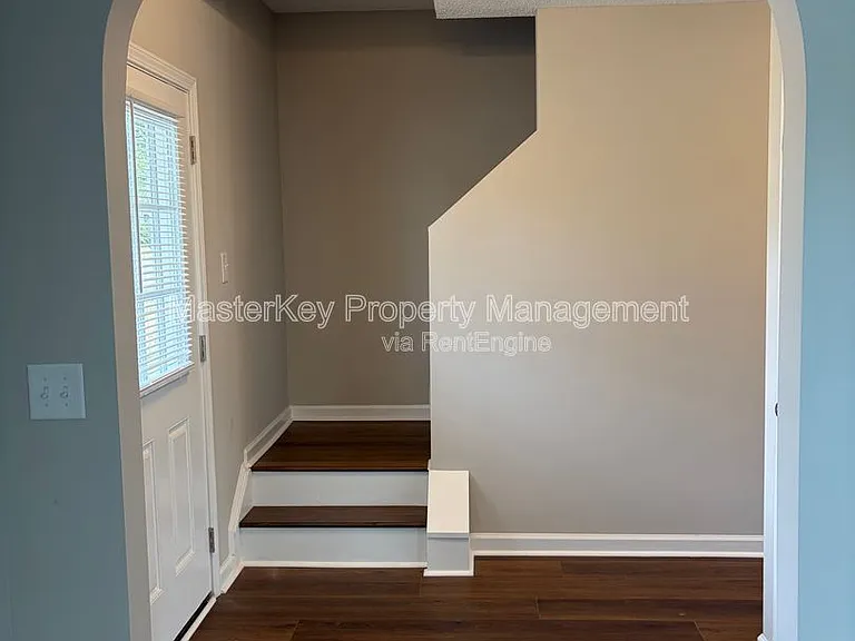 205 Downing Glen Dr — Photo 9