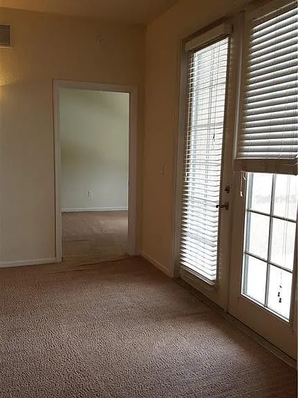 3001 Laurel Park Ln #201 — Photo 14
