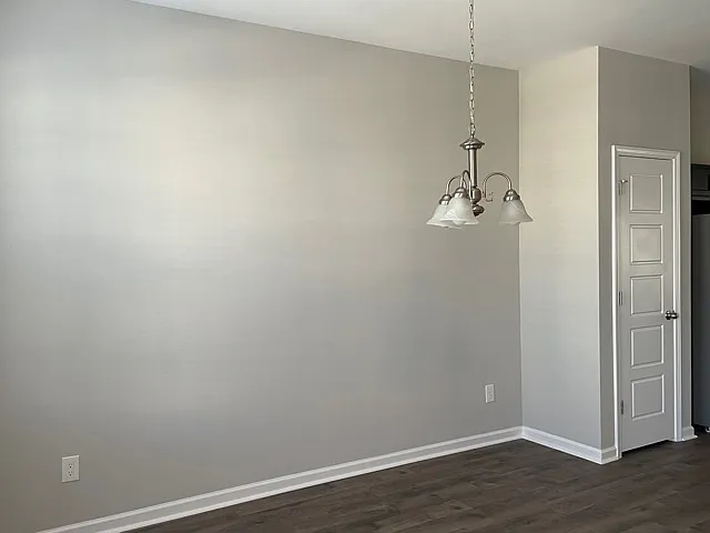 269 Gretzky Pkwy — Photo 5