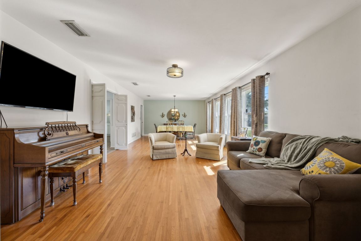 next background image